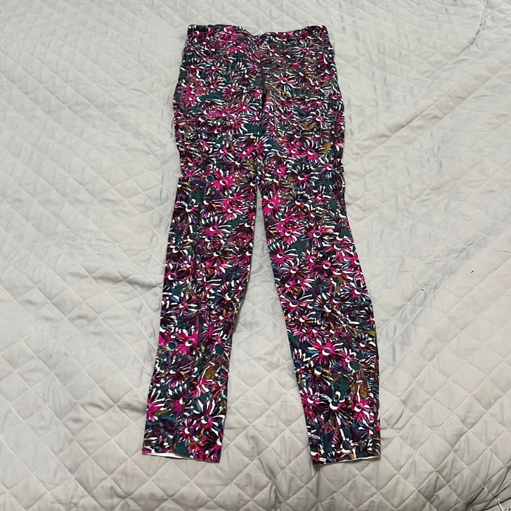 Size 4 lululemon leggings